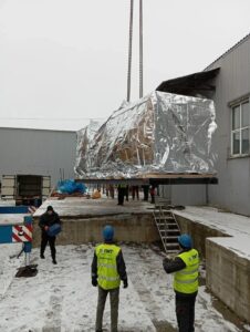 Выгрузка и перемещение в цех полиграфического оборудования