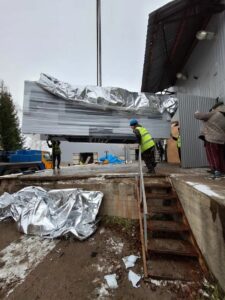 Выгрузка и перемещение в цех полиграфического оборудования