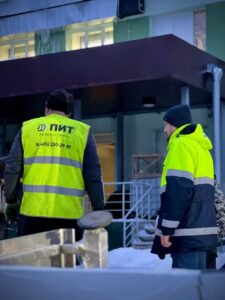 Выгрузка и подъем медицинского оборудования для ООО “Изварино Фарма”