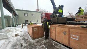Выгрузка и подъем медицинского оборудования для ООО “Изварино Фарма”
