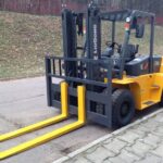 Аренда вилочного погрузчика 7 тонн с высотой подъема вил 4.5 метра в Москве. Цена от 55 000 ₽ за смену.